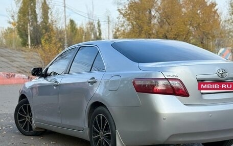 Toyota Camry, 2006 год, 830 000 рублей, 2 фотография
