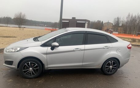 Ford Fiesta, 2015 год, 900 000 рублей, 3 фотография