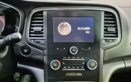 Renault Megane IV, 2018 год, 1 494 000 рублей, 17 фотография