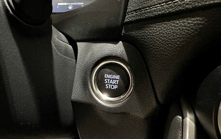 Toyota RAV4, 2025 год, 4 070 000 рублей, 24 фотография