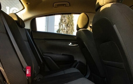 KIA Rio IV, 2019 год, 1 379 000 рублей, 11 фотография