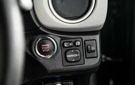 Toyota Vitz, 2011 год, 800 000 рублей, 13 фотография