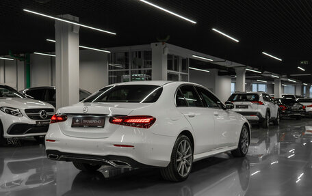 Mercedes-Benz E-Класс, 2021 год, 4 900 000 рублей, 5 фотография