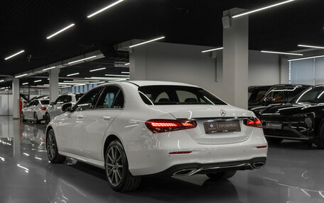 Mercedes-Benz E-Класс, 2021 год, 4 900 000 рублей, 4 фотография