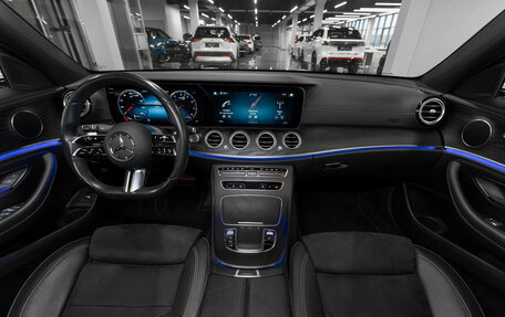 Mercedes-Benz E-Класс, 2021 год, 4 900 000 рублей, 8 фотография