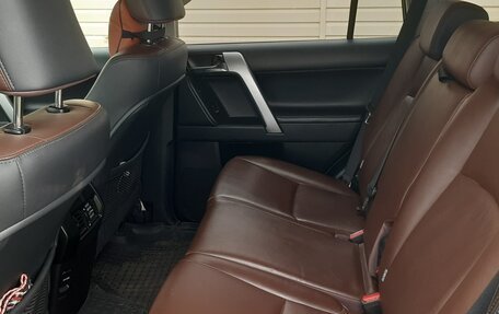 Toyota Land Cruiser Prado 150 рестайлинг 2, 2016 год, 3 700 000 рублей, 7 фотография