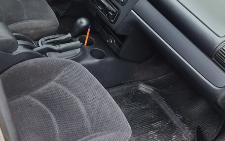 Dodge Stratus II, 2004 год, 190 000 рублей, 5 фотография