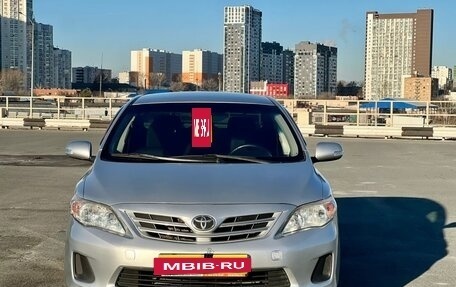 Toyota Corolla, 2011 год, 1 029 000 рублей, 2 фотография