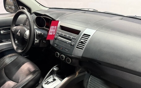 Mitsubishi Outlander III рестайлинг 3, 2008 год, 1 250 000 рублей, 10 фотография