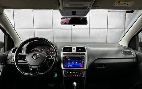 Volkswagen Polo VI (EU Market), 2017 год, 999 000 рублей, 16 фотография