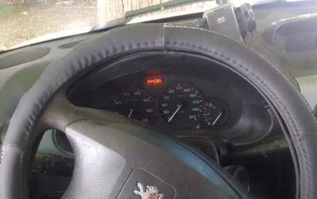 Peugeot Partner II рестайлинг 2, 2011 год, 400 000 рублей, 8 фотография