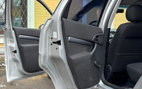 Ford Focus IV, 2003 год, 260 000 рублей, 10 фотография