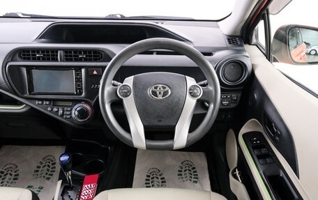 Toyota Aqua I, 2013 год, 889 000 рублей, 15 фотография