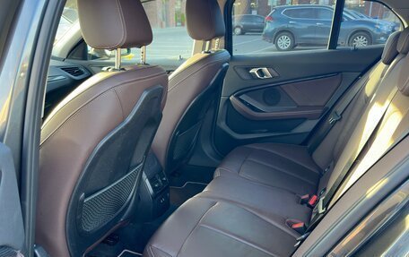 BMW 1 серия, 2020 год, 2 100 000 рублей, 11 фотография