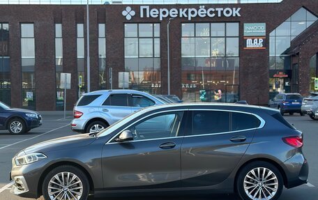 BMW 1 серия, 2020 год, 2 100 000 рублей, 2 фотография