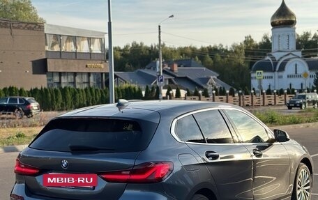 BMW 1 серия, 2020 год, 2 100 000 рублей, 4 фотография