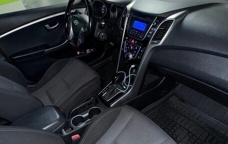 Hyundai i30 II рестайлинг, 2013 год, 890 000 рублей, 15 фотография