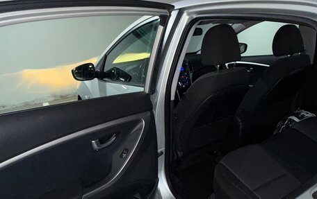 Hyundai i30 II рестайлинг, 2013 год, 890 000 рублей, 21 фотография