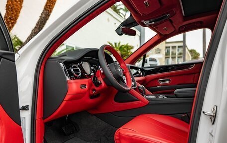 Bentley Bentayga I, 2025 год, 29 940 548 рублей, 8 фотография