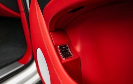 Bentley Bentayga I, 2025 год, 29 940 548 рублей, 28 фотография