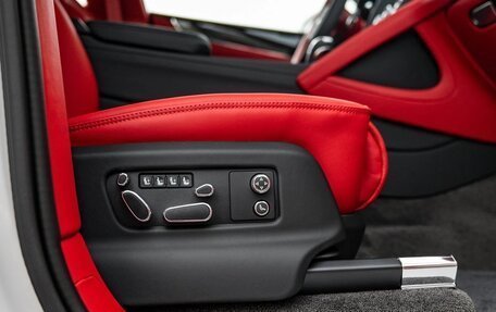 Bentley Bentayga I, 2025 год, 29 940 548 рублей, 27 фотография