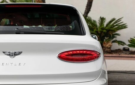 Bentley Bentayga I, 2025 год, 29 940 548 рублей, 32 фотография