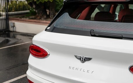 Bentley Bentayga I, 2025 год, 29 940 548 рублей, 33 фотография