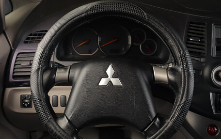 Mitsubishi Grandis, 2006 год, 889 000 рублей, 14 фотография