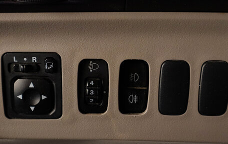 Mitsubishi Grandis, 2006 год, 889 000 рублей, 17 фотография