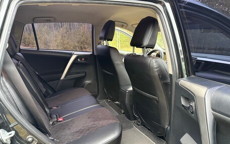 Toyota RAV4, 2013 год, 1 900 000 рублей, 11 фотография