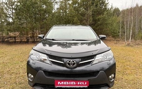 Toyota RAV4, 2013 год, 1 900 000 рублей, 2 фотография