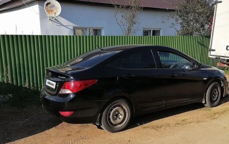 Hyundai Solaris II рестайлинг, 2013 год, 400 000 рублей, 2 фотография