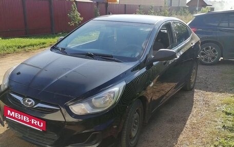 Hyundai Solaris II рестайлинг, 2013 год, 400 000 рублей, 3 фотография