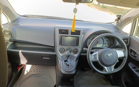 Toyota Ractis II, 2012 год, 960 000 рублей, 10 фотография