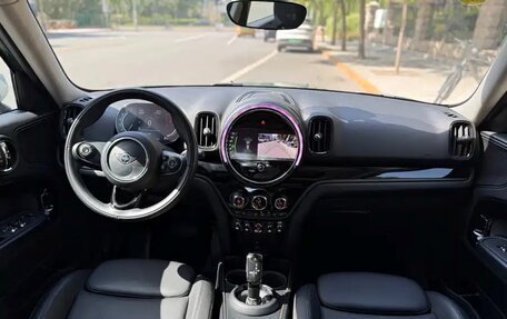 MINI Countryman II (F60), 2022 год, 2 490 000 рублей, 11 фотография