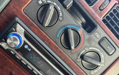 Toyota Avensis III рестайлинг, 1997 год, 249 000 рублей, 15 фотография