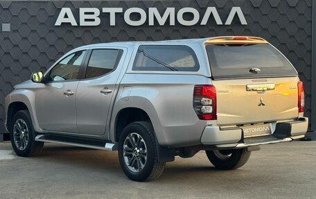 Mitsubishi L200 IV рестайлинг, 2020 год, 2 900 000 рублей, 6 фотография