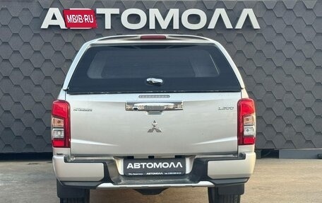 Mitsubishi L200 IV рестайлинг, 2020 год, 2 900 000 рублей, 5 фотография