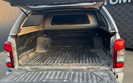 Mitsubishi L200 IV рестайлинг, 2020 год, 2 900 000 рублей, 16 фотография
