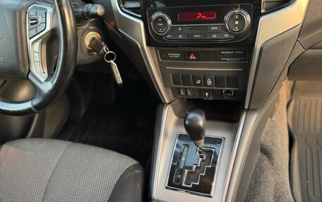 Mitsubishi L200 IV рестайлинг, 2020 год, 2 900 000 рублей, 9 фотография