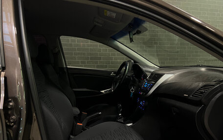 Hyundai Solaris II рестайлинг, 2016 год, 1 200 000 рублей, 11 фотография