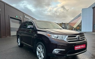 Toyota Highlander III, 2011 год, 1 550 000 рублей, 1 фотография