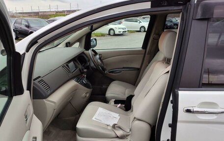 Toyota ISis I, 2010 год, 1 069 000 рублей, 18 фотография