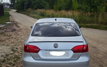 Volkswagen Jetta VI, 2013 год, 920 000 рублей, 4 фотография