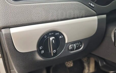 Volkswagen Jetta VI, 2013 год, 920 000 рублей, 8 фотография