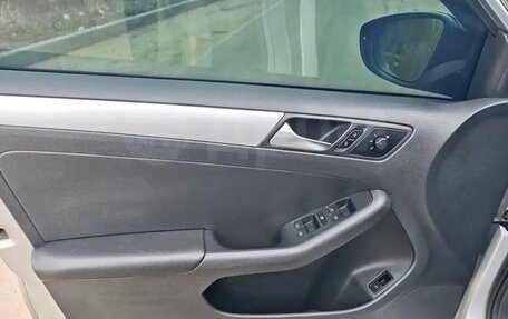 Volkswagen Jetta VI, 2013 год, 920 000 рублей, 20 фотография