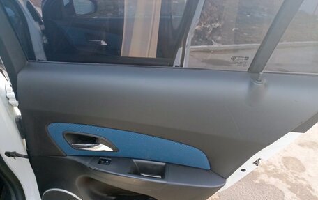 Chevrolet Cruze II, 2011 год, 560 000 рублей, 9 фотография