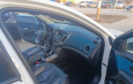 Chevrolet Cruze II, 2011 год, 560 000 рублей, 8 фотография