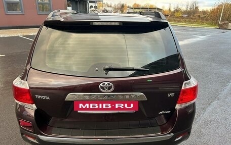 Toyota Highlander III, 2011 год, 1 550 000 рублей, 14 фотография