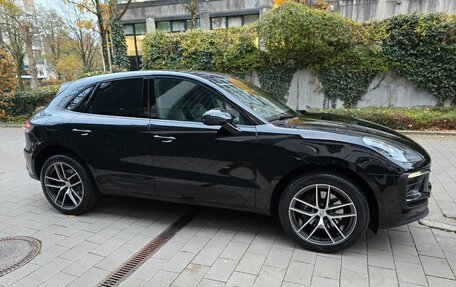 Porsche Macan I рестайлинг, 2022 год, 6 900 000 рублей, 3 фотография